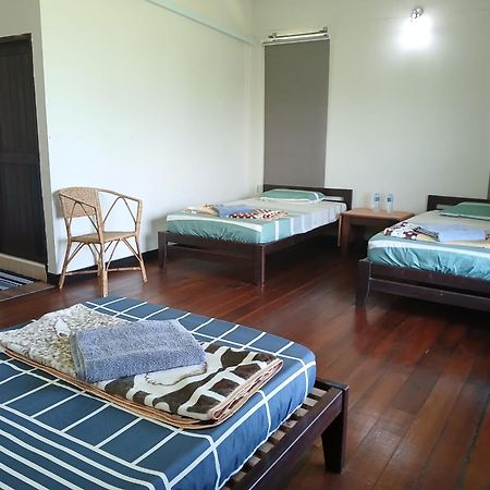 Mulu Tribal Homestay Экстерьер фото