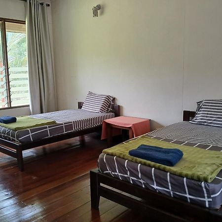 Mulu Tribal Homestay Экстерьер фото