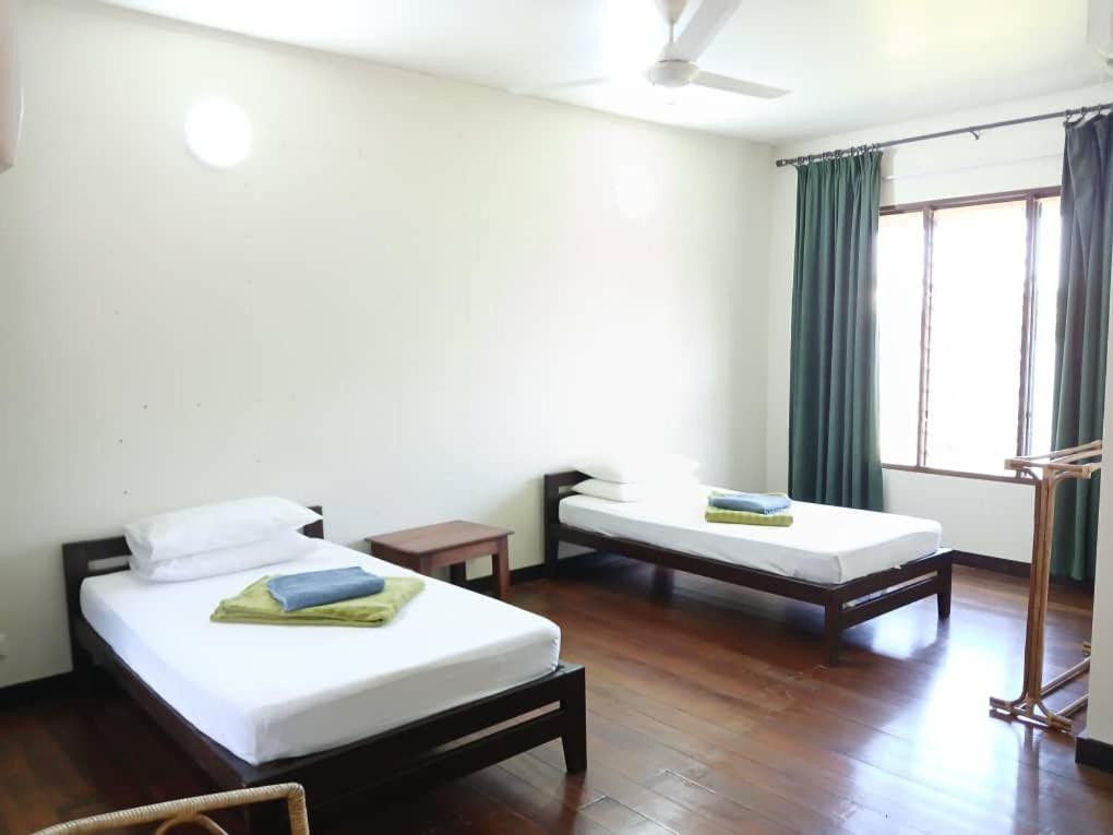 Mulu Tribal Homestay Экстерьер фото