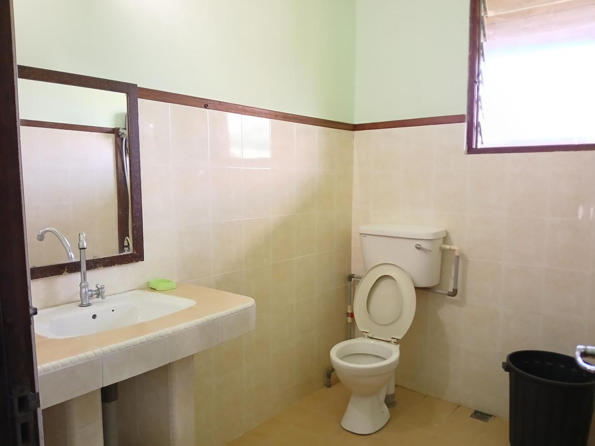 Mulu Tribal Homestay Экстерьер фото