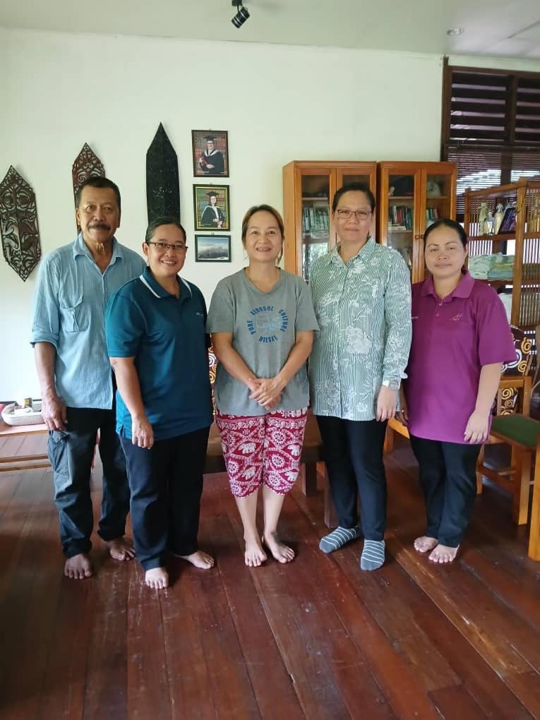 Mulu Tribal Homestay Экстерьер фото