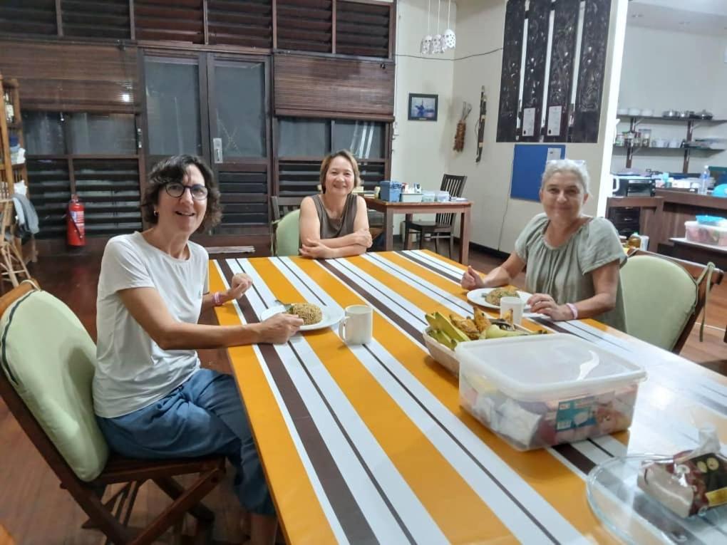 Mulu Tribal Homestay Экстерьер фото