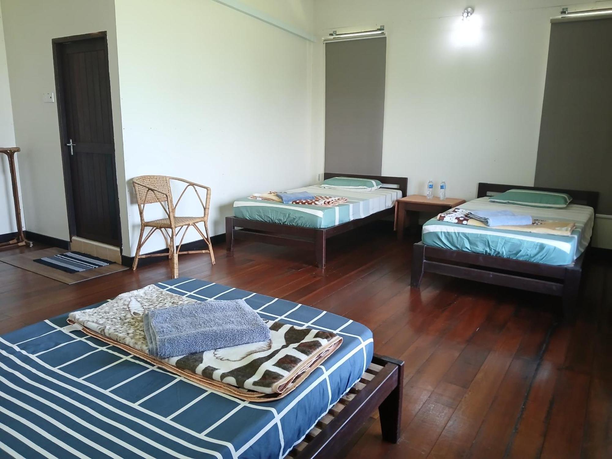 Mulu Tribal Homestay Экстерьер фото