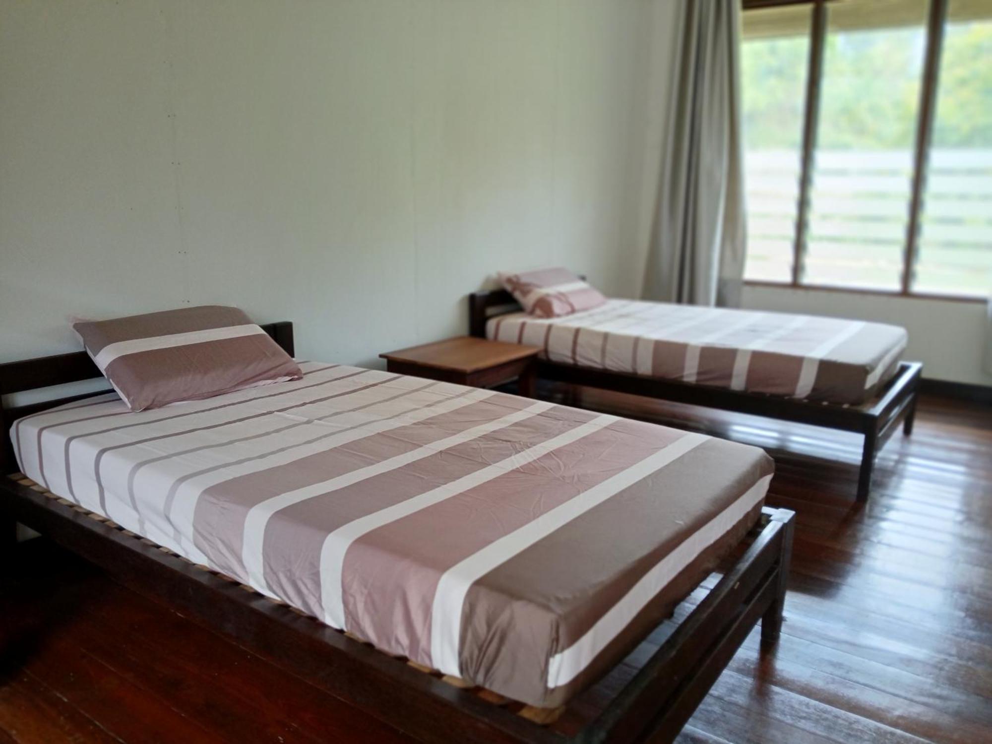 Mulu Tribal Homestay Экстерьер фото