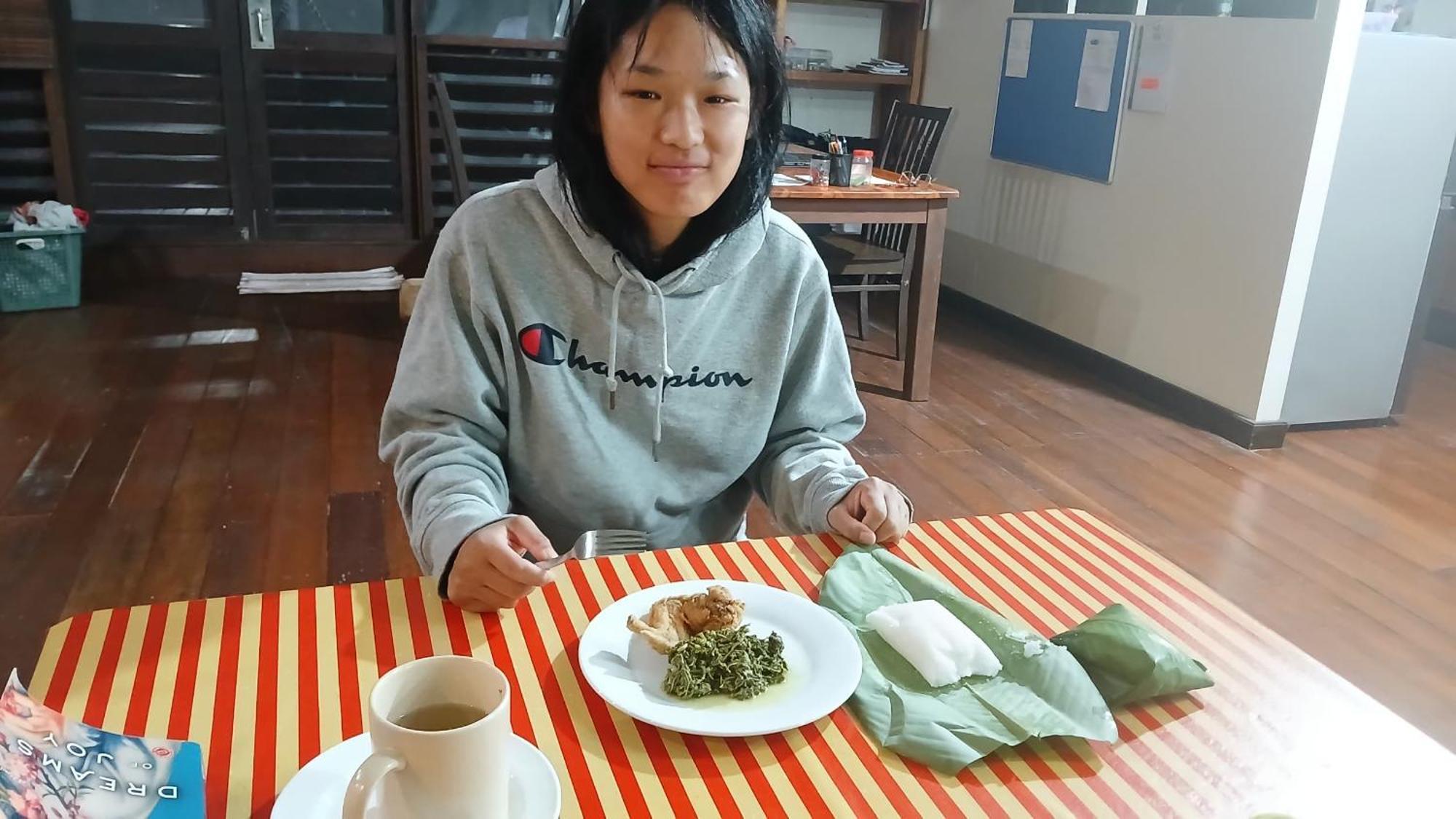 Mulu Tribal Homestay Экстерьер фото
